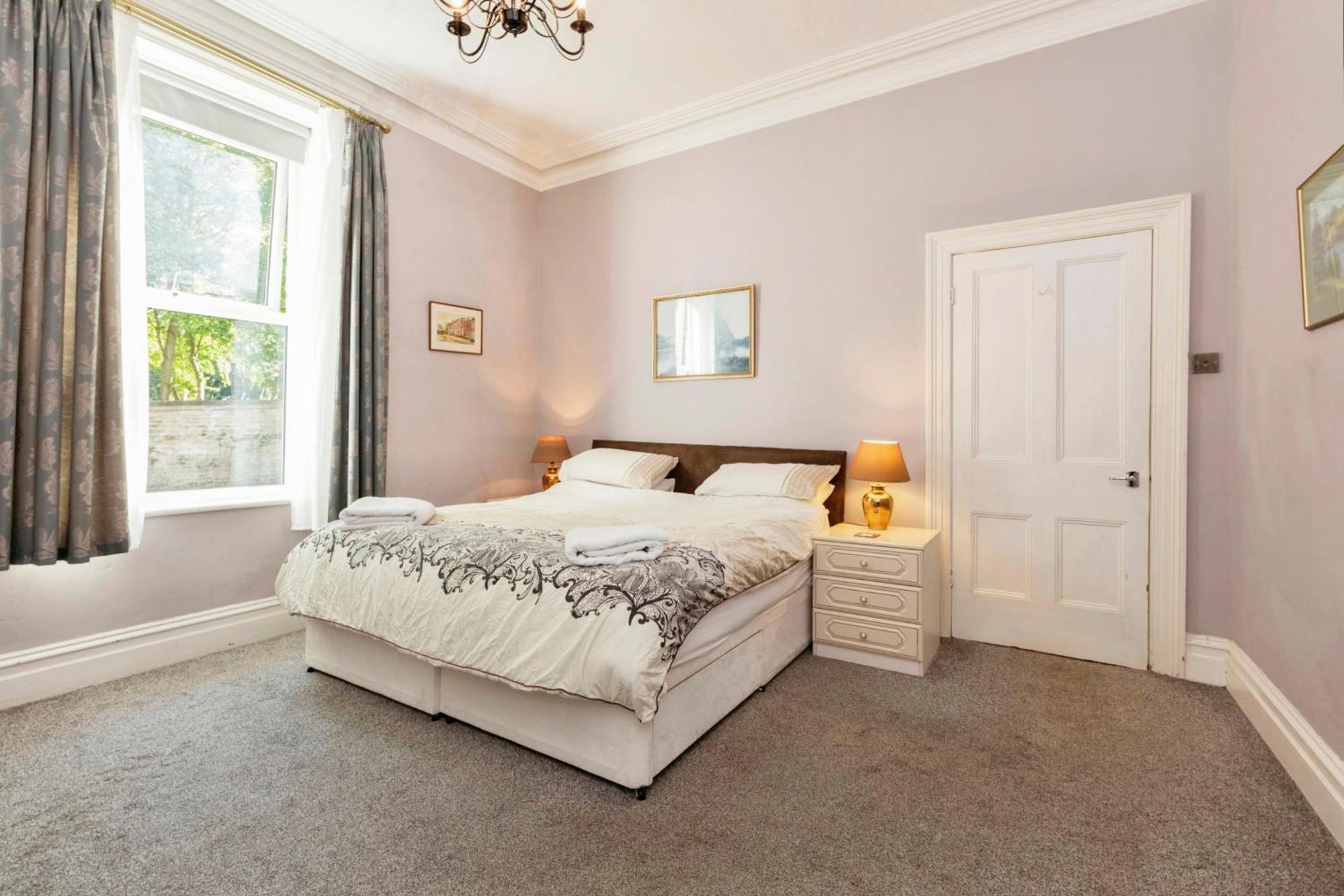 Regents Chambers Apartment *